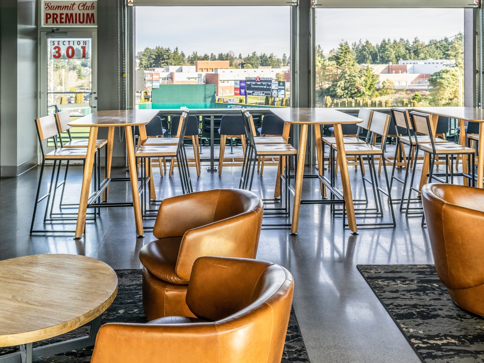 Summit Club 2