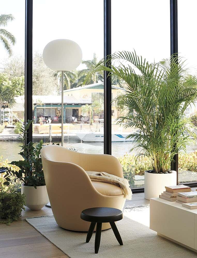 DWR Lina Chair 3