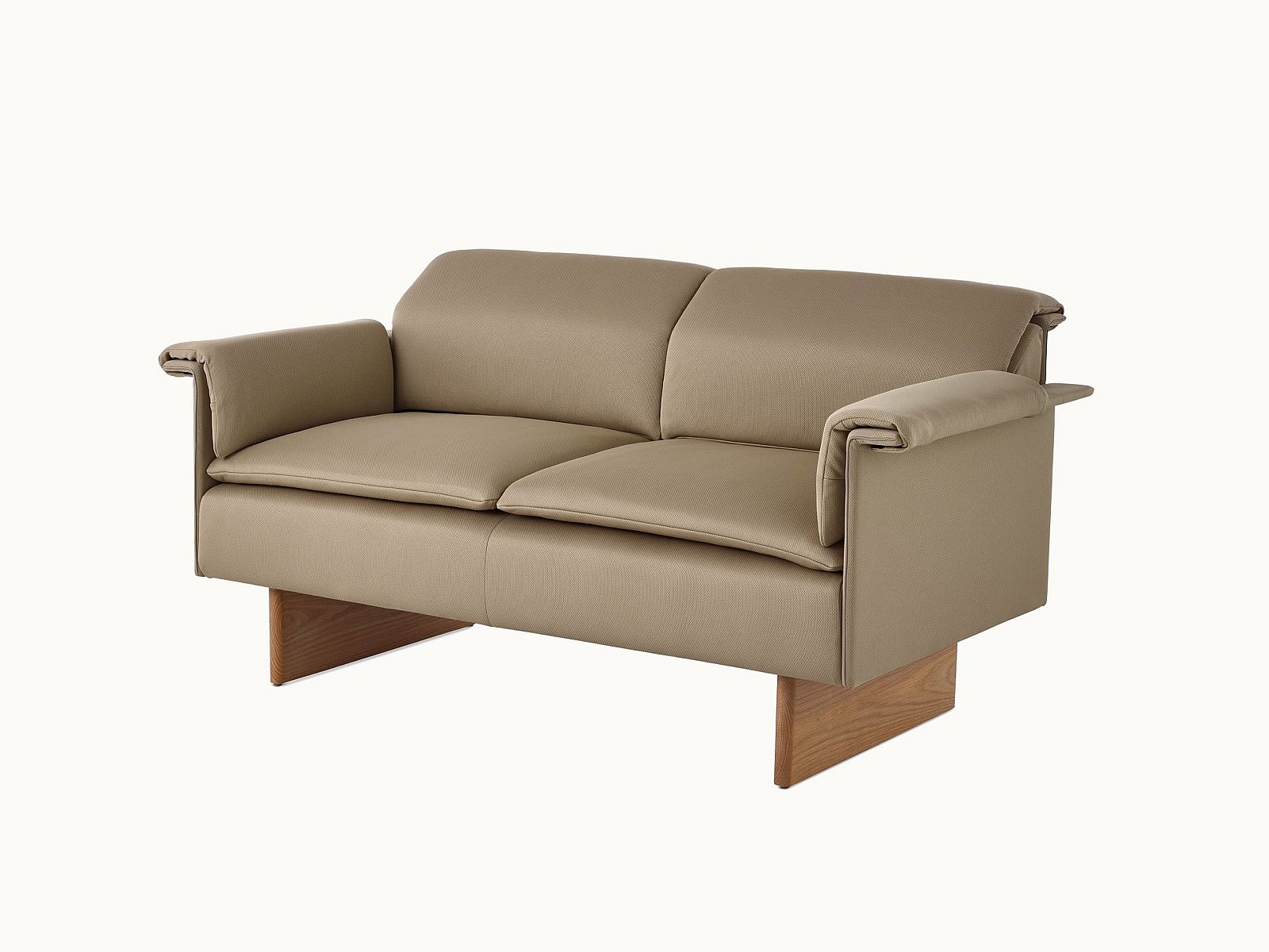 Geiger Mantle Sofa 2