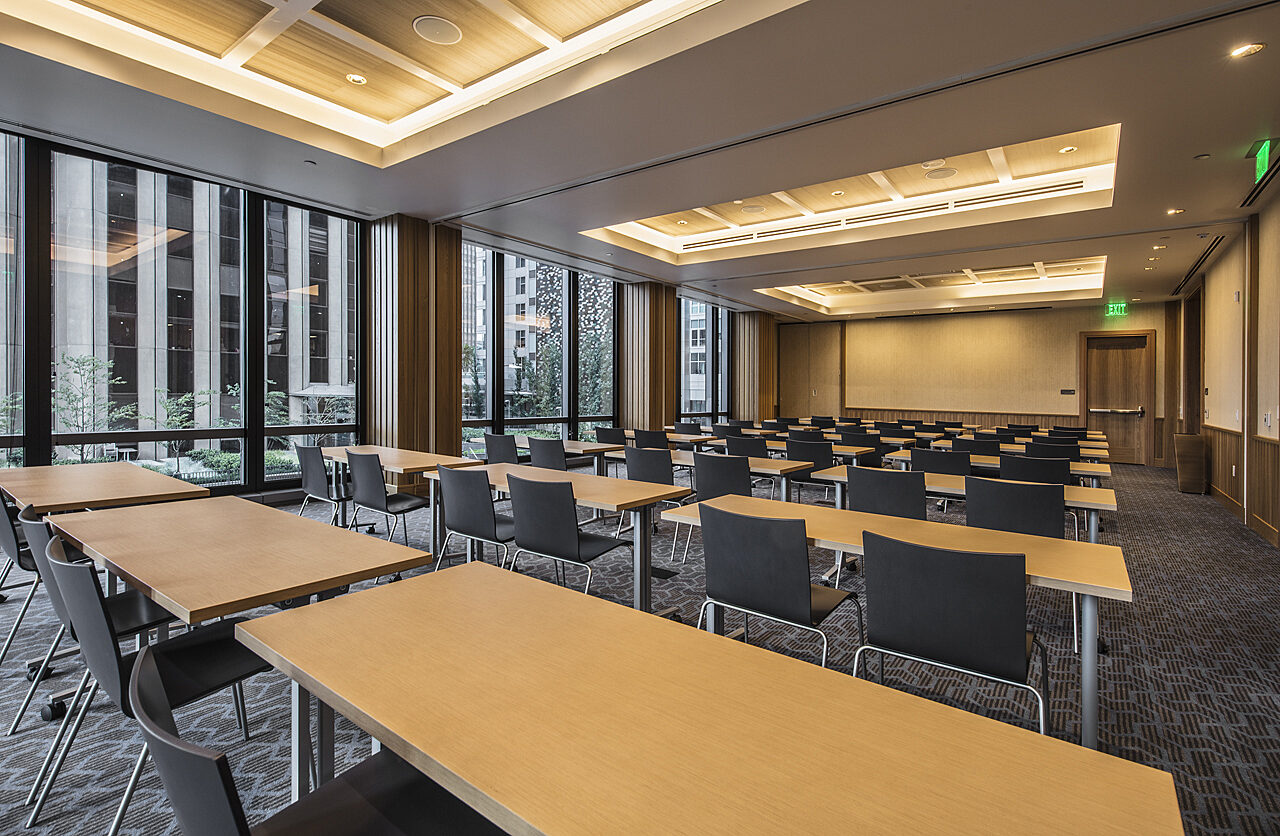 Projects-C-Madison Centre-06